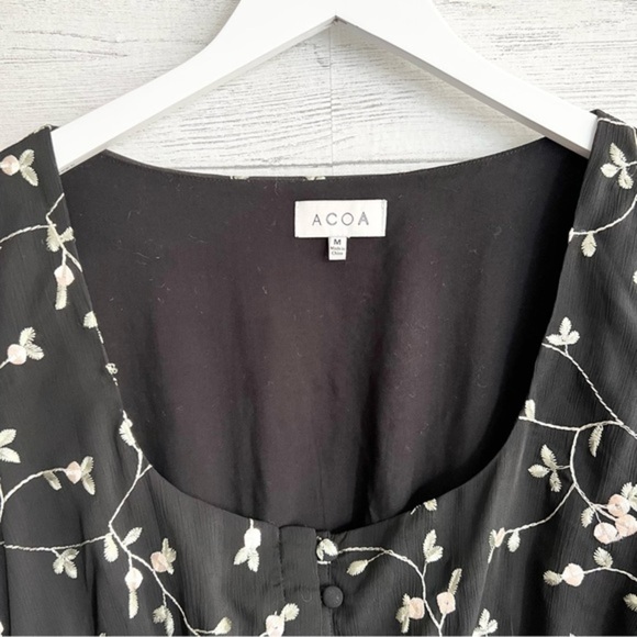 ACOA Black Square Neck Low Cut Floral Embroidered Blouse - Picture 4 of 11